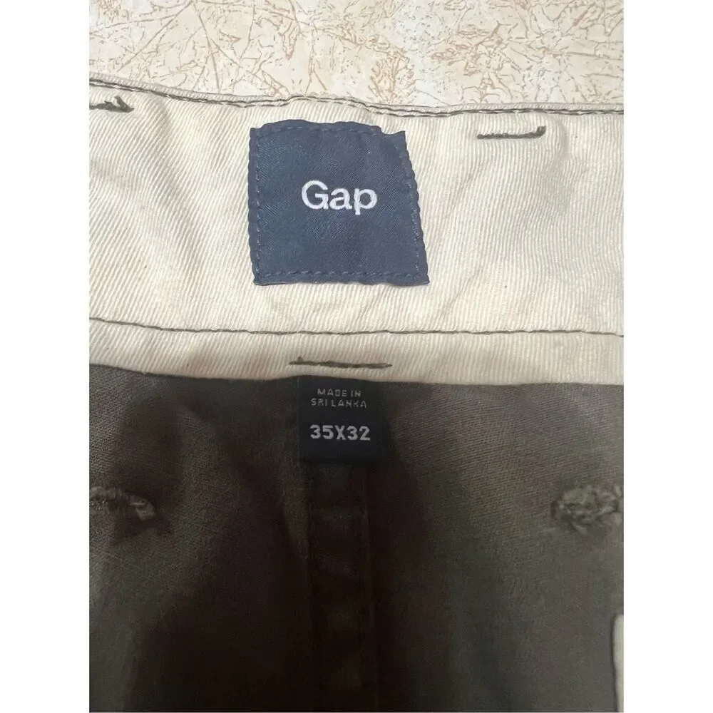 GAP men’s button